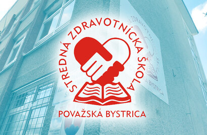 Prváci a druháci na divadelnom predstavení Ženský zákon